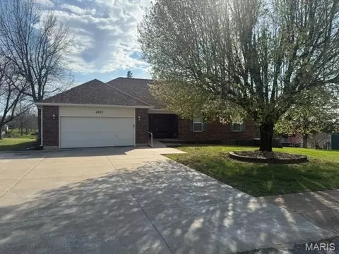 2215 Pine Lake Loop, Gray Summit, MO 63039