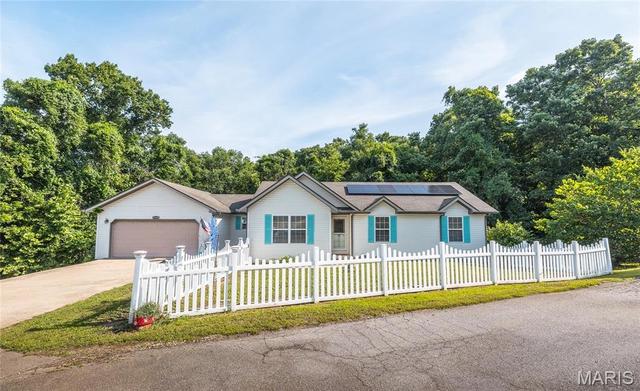 17435 Lori Dr, Saint Robert, MO 65584