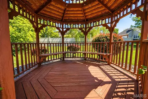 Exterior - 128 Callaway Ct, O'fallon, IL 62269 photo 5 of 10