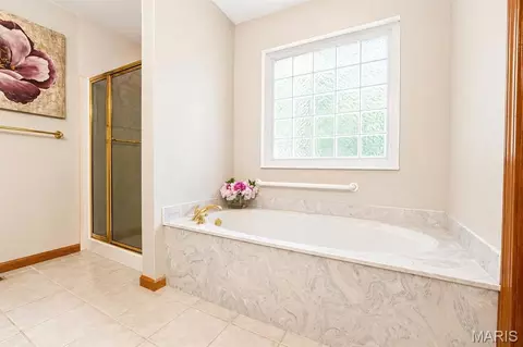 Bath - 128 Callaway Ct, O'fallon, IL 62269 photo 3 of 3