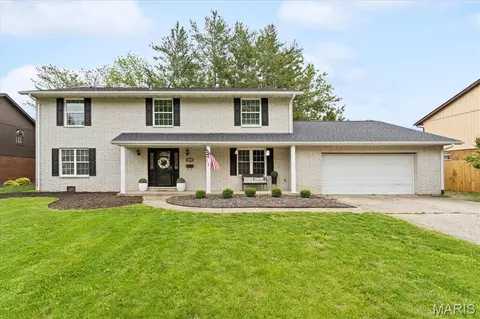 802 Reiss Rd, O'fallon, IL 62269