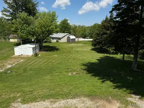 Exterior - 4508 W Ely, Hannibal, MO 63401 photo 3 of 4