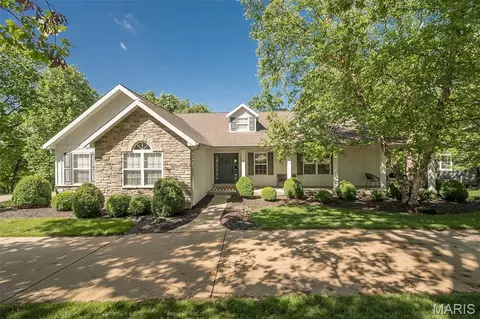 1 Rockfern Ct, High Ridge, MO 63049