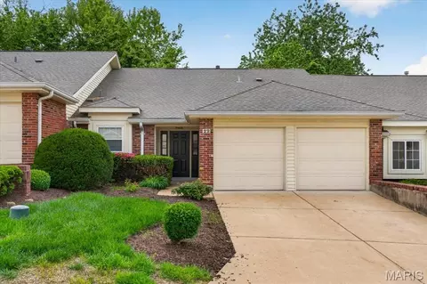 22 Willowyck Ct, Saint Louis, MO 63146