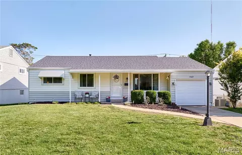 7107 General Sherman Ln, Saint Louis, MO 63123