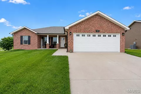 285 Sassenach Dr, Jackson, MO 63755
