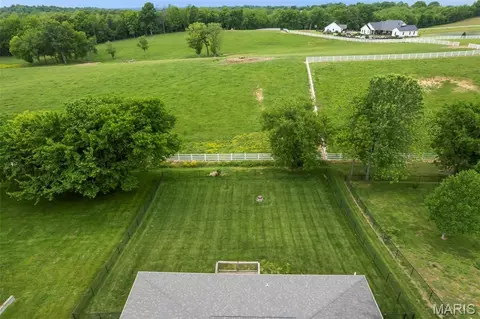 Exterior - 285 Sassenach Dr, Jackson, MO 63755 photo 3 of 6