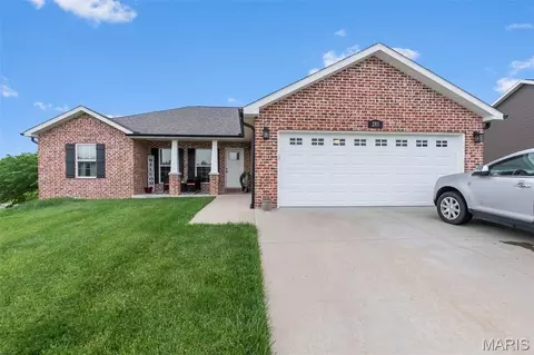 285 Sassenach Dr, Jackson, MO 63755