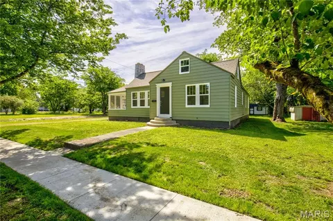 217 Hunter St, Charleston, MO 63834