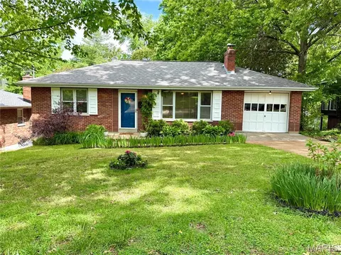 7313 Nottingham Ave, Shrewsbury, MO 63119