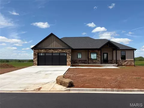 1239 Stono Mountain Dr, Farmington, MO 63640