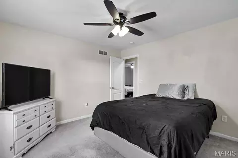 Bedroom - 117 Hickory Trails Dr, Wright City, MO 63390 photo 2 of 8