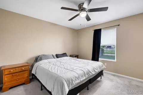 Bedroom - 117 Hickory Trails Dr, Wright City, MO 63390 photo 5 of 8
