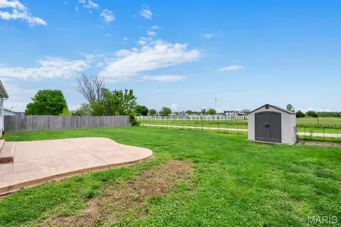 Exterior - 117 Hickory Trails Dr, Wright City, MO 63390 photo 3 of 10