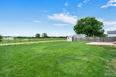 Exterior - 117 Hickory Trails Dr, Wright City, MO 63390 photo 8 of 10