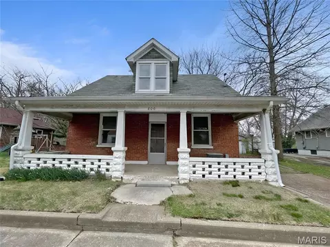 806 N 2nd St, Belleville, IL 62226