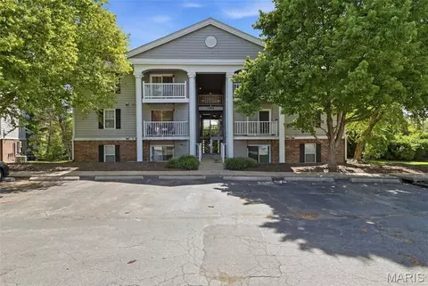 12806 Portulaca Dr #B, Saint Louis, MO 63146
