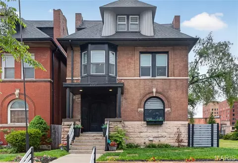 4937 Washington Blvd, Saint Louis, MO 63108
