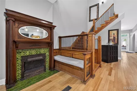 4937 Washington Blvd, Saint Louis, MO 63108