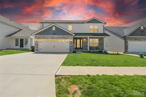 1967 Masters Dr, Festus, MO 63028