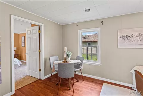 Dining - 570 Shellview St, Bethalto, IL 62010 photo 2 of 2