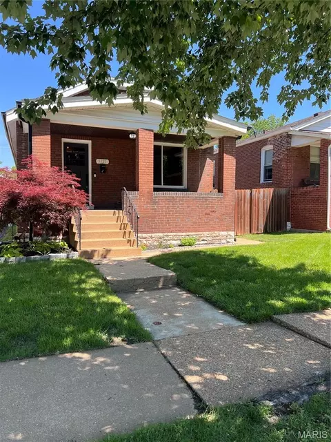 5121 Rosa Ave, Saint Louis, MO 63109