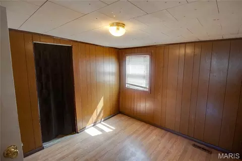 Bedroom - 124 E 7th St, Roxana, IL 62084 photo 1 of 2