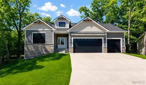32060 N Fairway Dr, Foristell, MO 63348