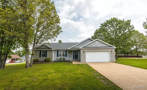 20834 Lacombe Rd, Waynesville, MO 65583