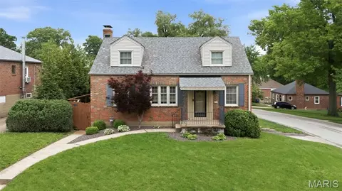 2926 Wingate Ct, Saint Louis, MO 63119