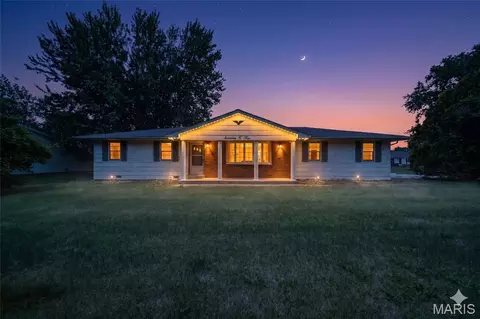 1703 Forum Dr, Rolla, MO 65401