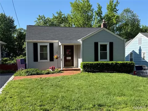 9930 Carlyle Ave, Overland, MO 63114