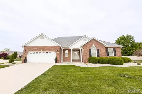 1001 Remington St, Mascoutah, IL 62258