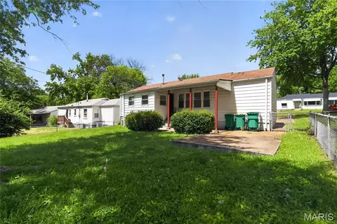 1132 Darr Dr, Saint Louis, MO 63137