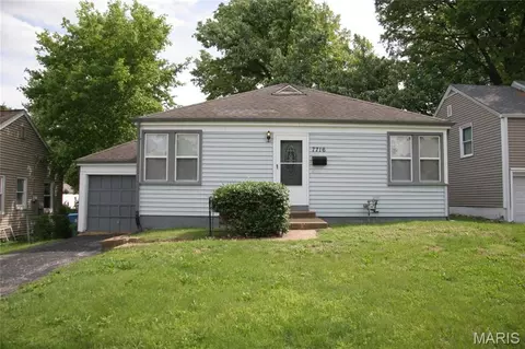 7716 Brocton Ct, Saint Louis, MO 63121