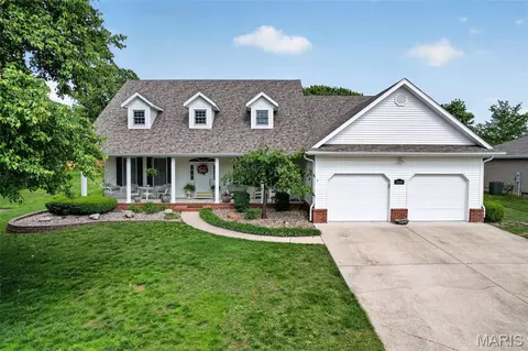1640 Indian Creek Dr, Lebanon, MO 65536