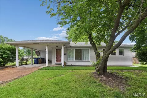 1150 Charbonnier Rd, Florissant, MO 63031