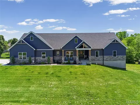 4 Brook Parc Ct, Hillsboro, MO 63050