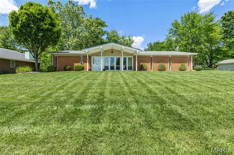 32 Normandy Dr, Lake Saint Louis, MO 63367