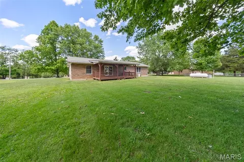 Exterior - 503 Spruce St, Dixon, MO 65459 photo 6 of 8