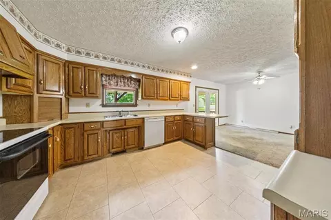 Kitchen - 503 Spruce St, Dixon, MO 65459 photo 2 of 2