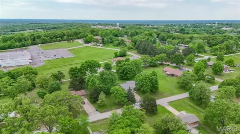 View/Area - 503 Spruce St, Dixon, MO 65459 photo 6 of 15