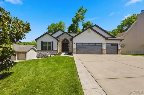 Exterior - 1128 Patsy Ln, O'fallon, MO 63366 photo 2 of 13