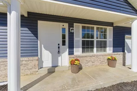 Exterior - 22 Tucker Ct, Winfield, MO 63389 photo 2 of 10