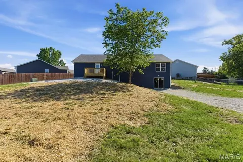 Exterior - 22 Tucker Ct, Winfield, MO 63389 photo 8 of 10