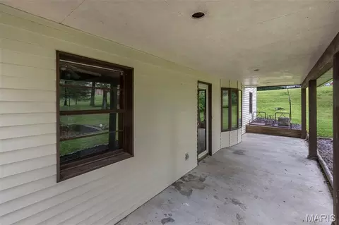 Exterior - 710 N High St, Jackson, MO 63755 photo 4 of 9