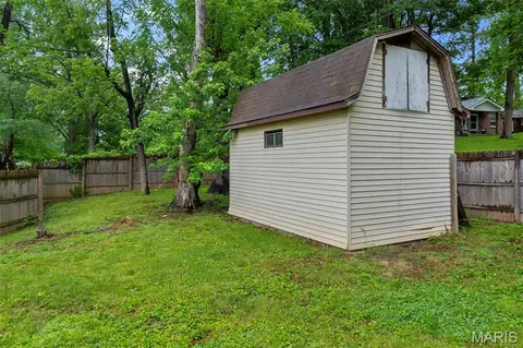 Exterior - 710 N High St, Jackson, MO 63755 photo 7 of 9