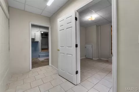 Entry Way - 710 N High St, Jackson, MO 63755 photo 2 of 3