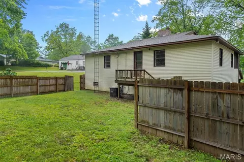Exterior - 710 N High St, Jackson, MO 63755 photo 8 of 9