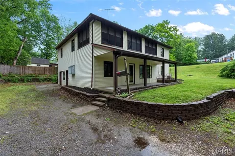 Exterior - 710 N High St, Jackson, MO 63755 photo 1 of 9